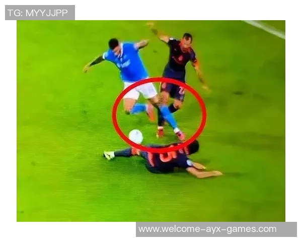 前裁判质疑马林犯规判罚过于严厉认为身体接触不足以判罚点球